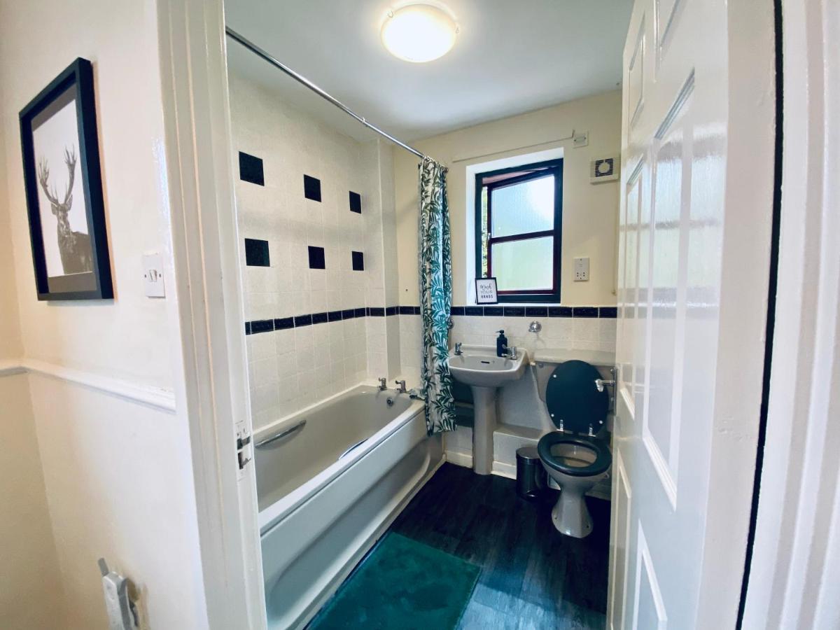 Apartamento Comfortable House With Conservatory & Parking